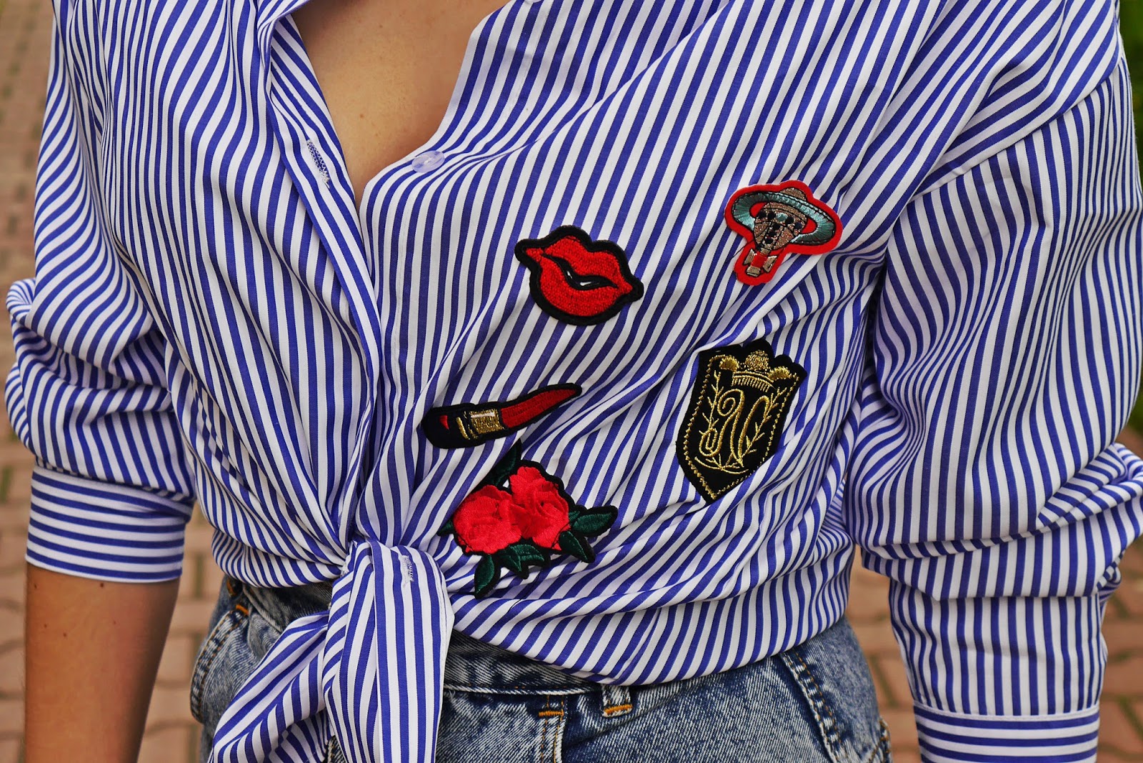 embroidery_shirt_stripes_blog_karyn_look_ootd_110517