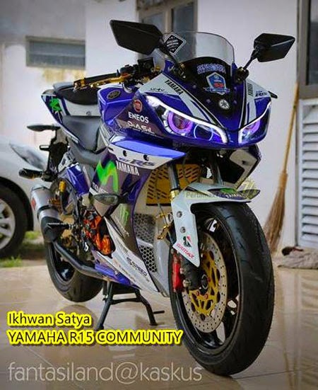 Modifikasi Yamaha R15 Konsep Movistar Sangar  Spek Motor