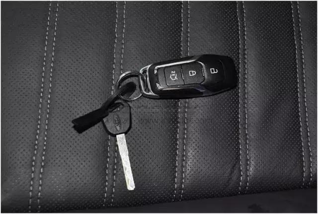 Ford-Mustang-smart-key