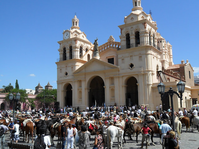Explorar e visitar CÓRDOBA, uma cidade de gaúchos e a cara argentina | Argentina