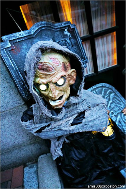 Decoraciones por Halloween en Beacon Hill, Boston