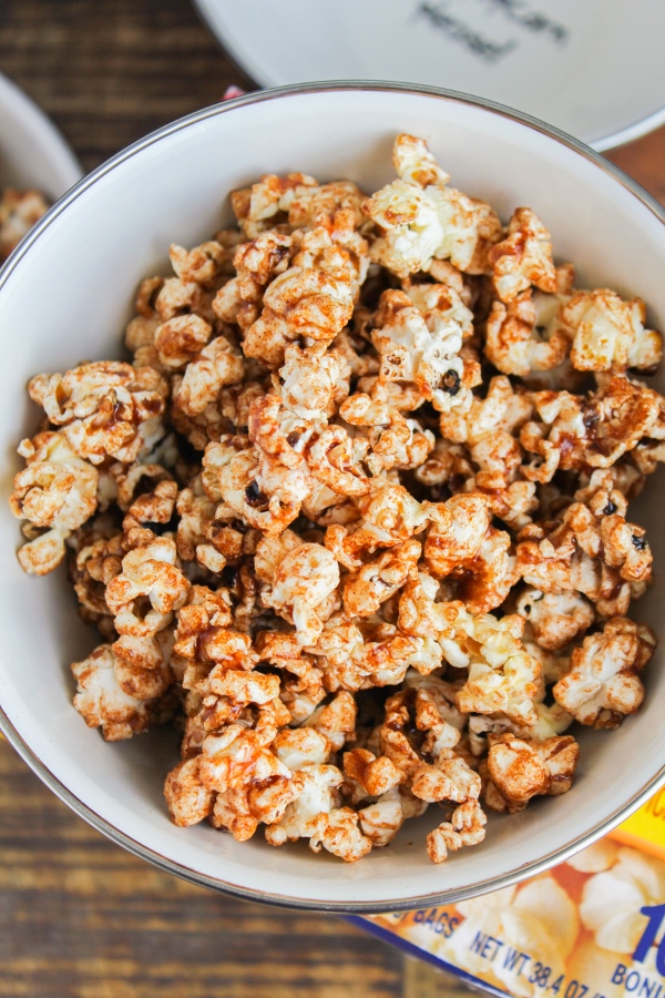 This Sweet and Spicy Popcorn recipe is a delicious and addictive snack! It couldn't be easier to make, and is perfect for movie and game nights with the family!
