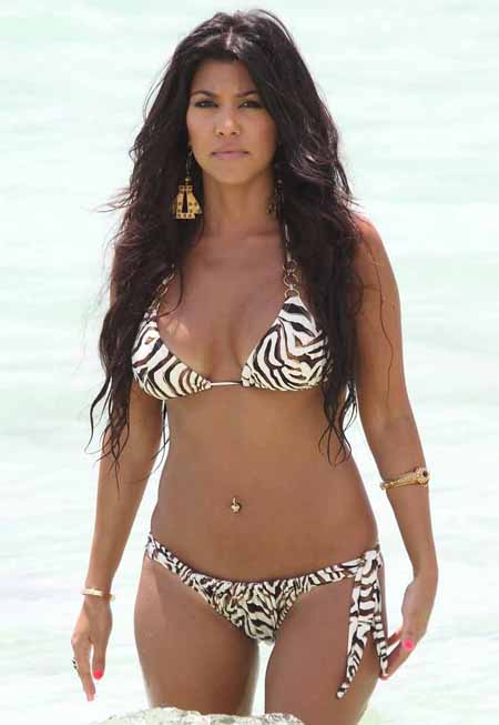 Khloe Kardashian Bikini Pics 84