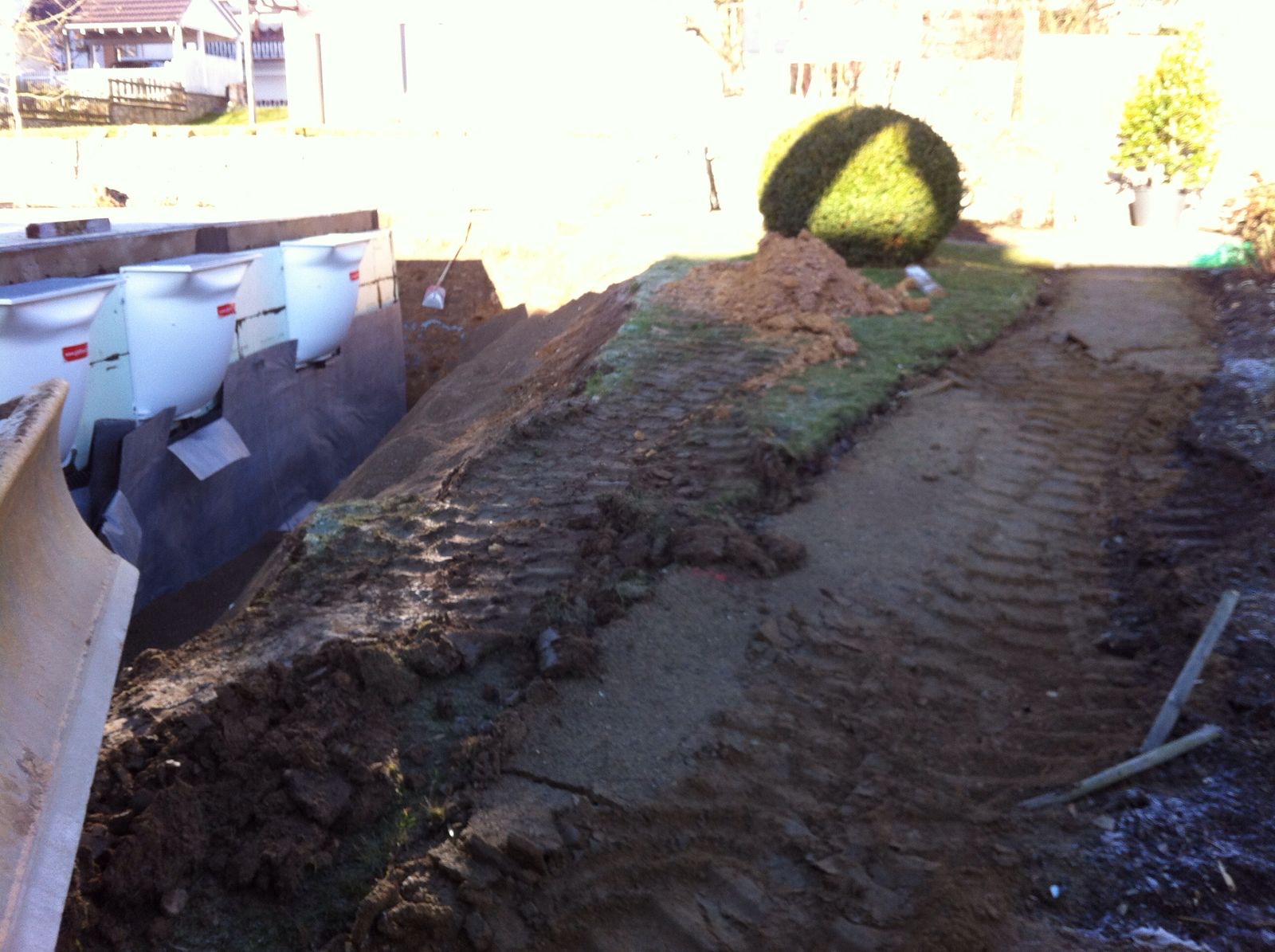 Unser Bautagebuch mit Kern-Haus: Dämmung der Kellerwände und Verfüllen