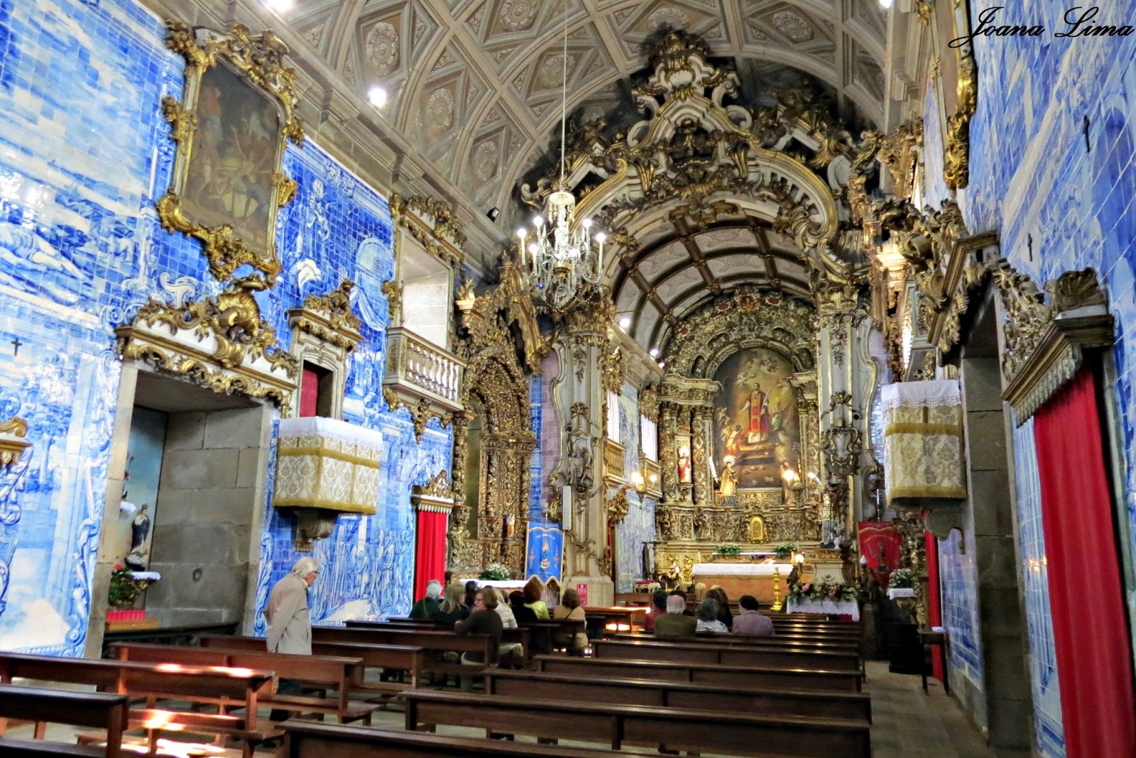 Com Fé no Turismo Igreja de São Vicente, Braga, Portugal)