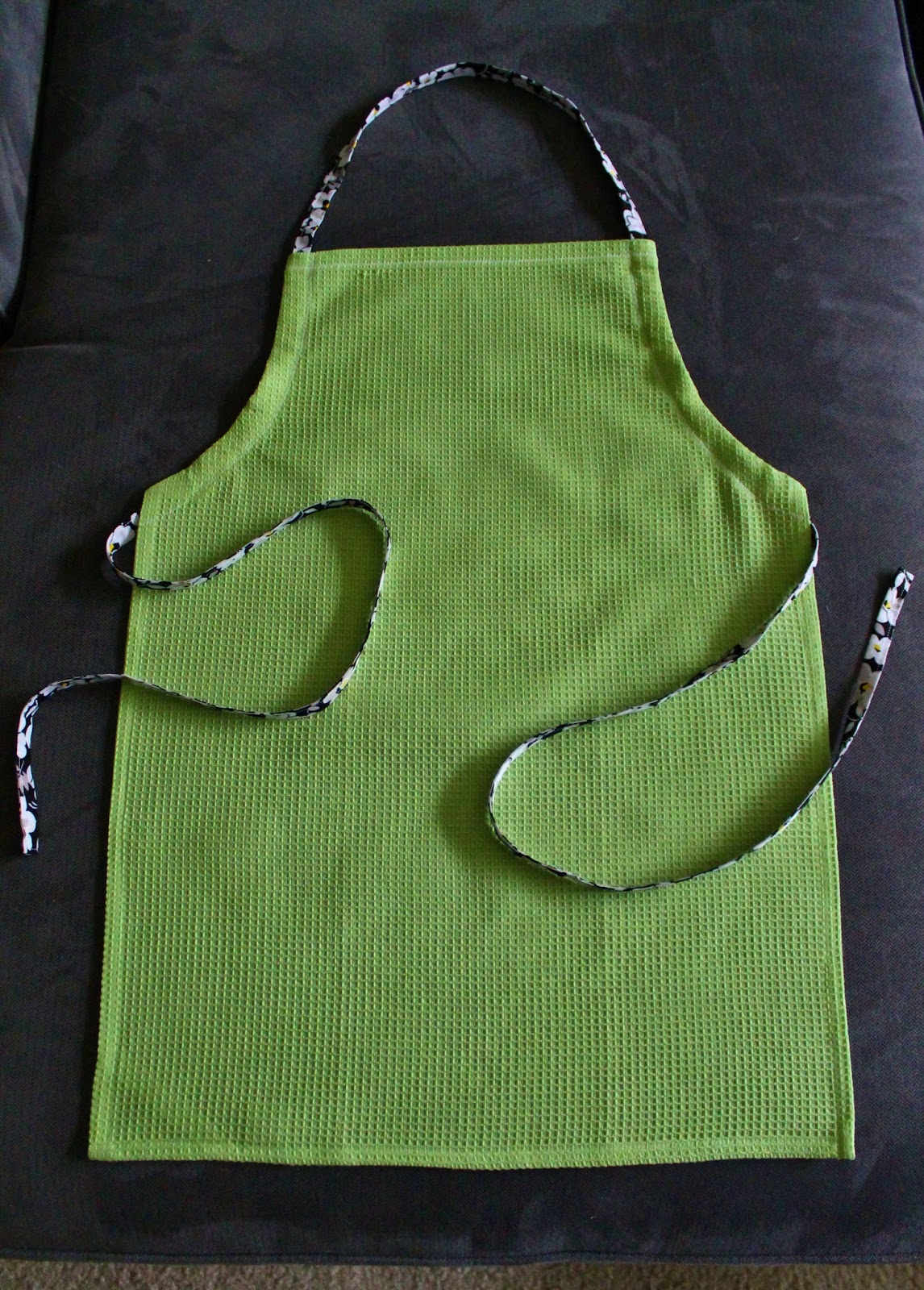 Straight Eight Sewing Kitchen Towel to Apron