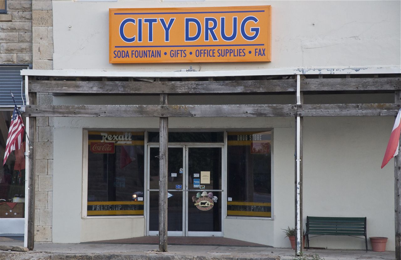 Suzassippi's Lottabusha County Chronicles Buildings on the Square