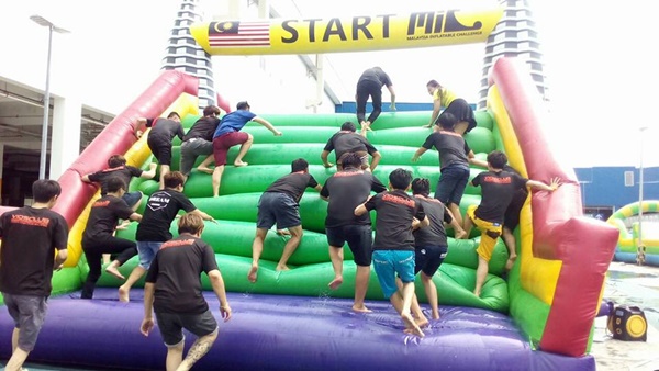 A2A FIRST MY MERDEKA WATER INFLATABLE CHALLENGE