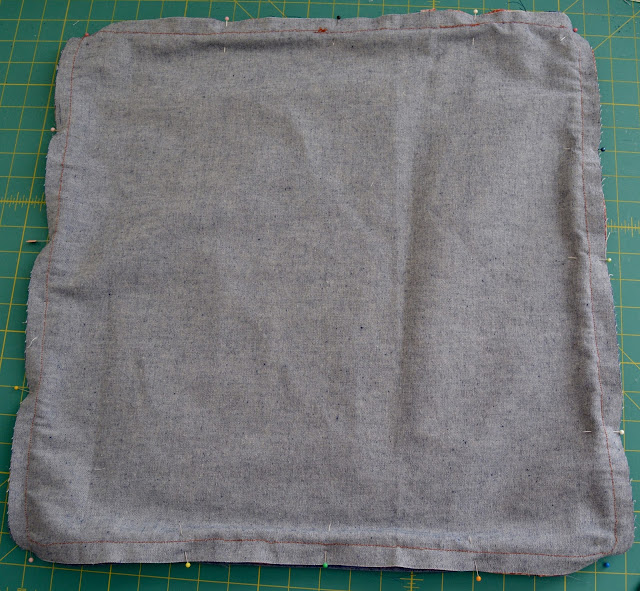 Roonie Ranching Jumbo Piping Pillow Sewing Tutorial