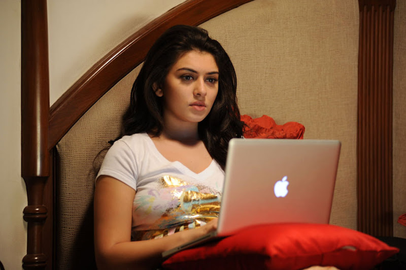 Hansika Motwanis Latest Cute Pics wallpapers