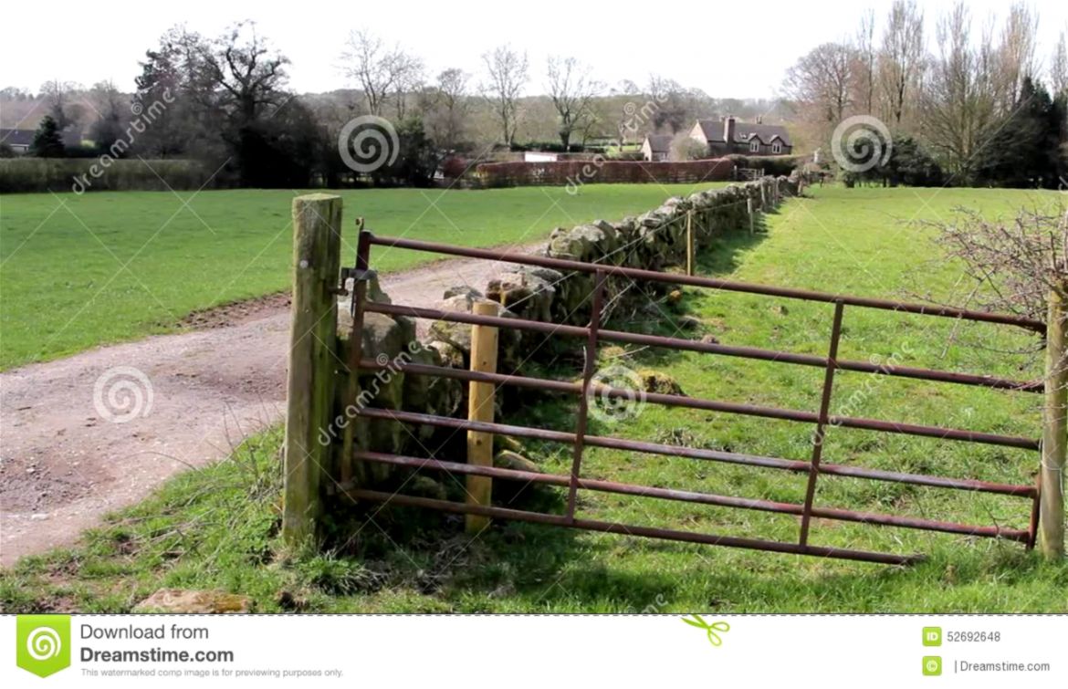 Countryside Road Gate Nature Scenery Wallpaper