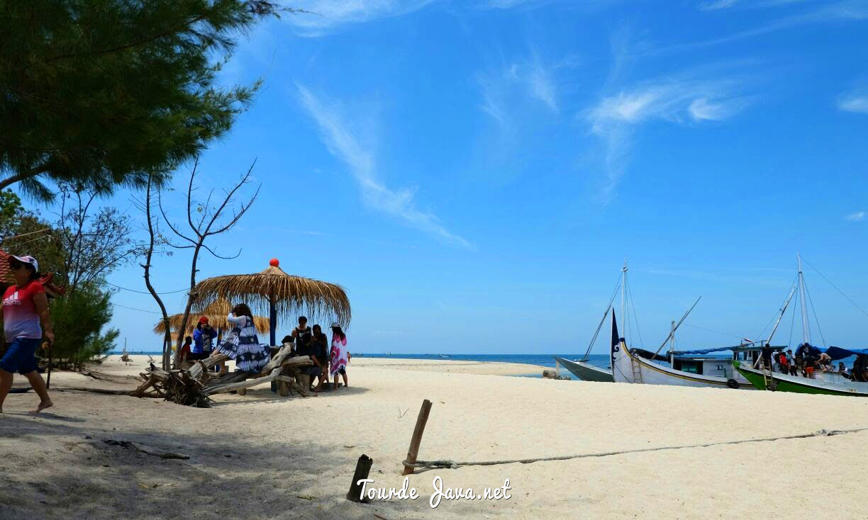 Gili Labak, Destinasi Wisata Bahari Di Sebelah Tenggara Pulau Madura | Wisata Pulau Jawa