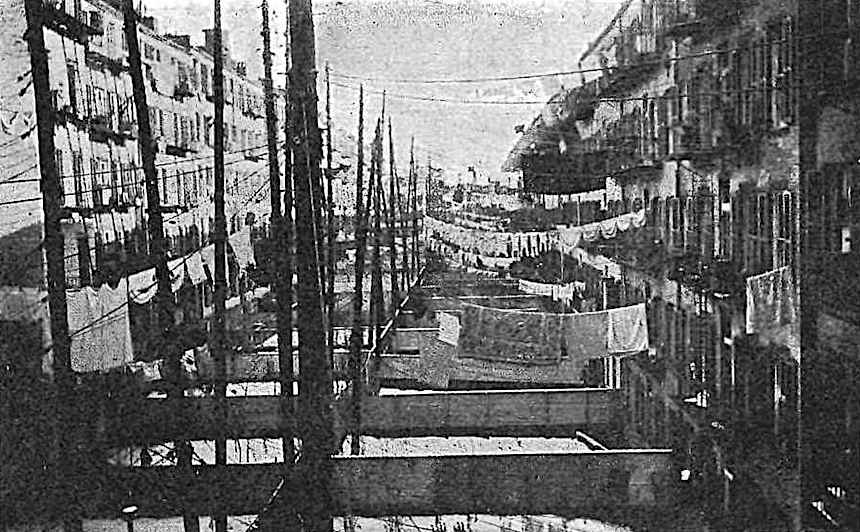 1800s New York an 1800s New York neighborhood photograph