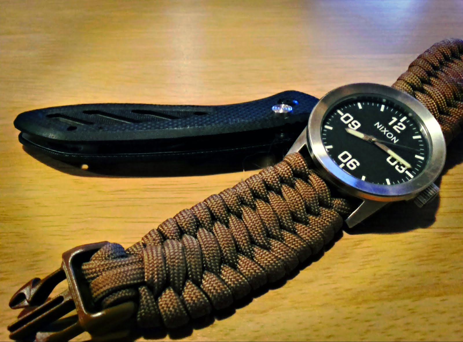 THINGS THAT ROCK Rock 97.9 NRQ Paracord Watch Band