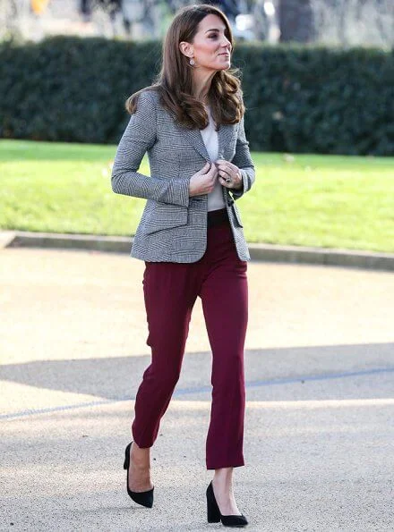 Kate Middleton wore Smythe 2 button blazer, Gianvito Rossi Piper suede pumps, Mappin and Webb empress drop earrings