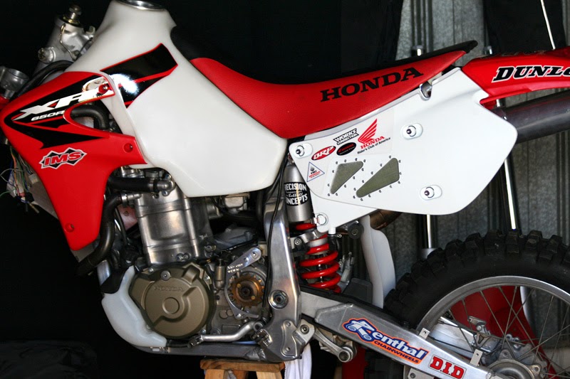 XR650R (Big Red Pig) Ownership XR650R Baja 1x Dream Bike Build (Plastics & Decals)