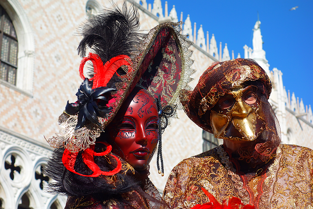 Míříte na Benátský karneval? Asi budete nemile překvapeni, benátský karneval 2019, zažijte benátky jako místní, benátky průvodce, kam v benátkách, co vidět v benátkách, benátky památky, benátky historie, kde se najíst v benátkách,