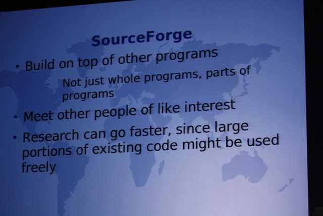 Slide con la presentación de Sourceforge