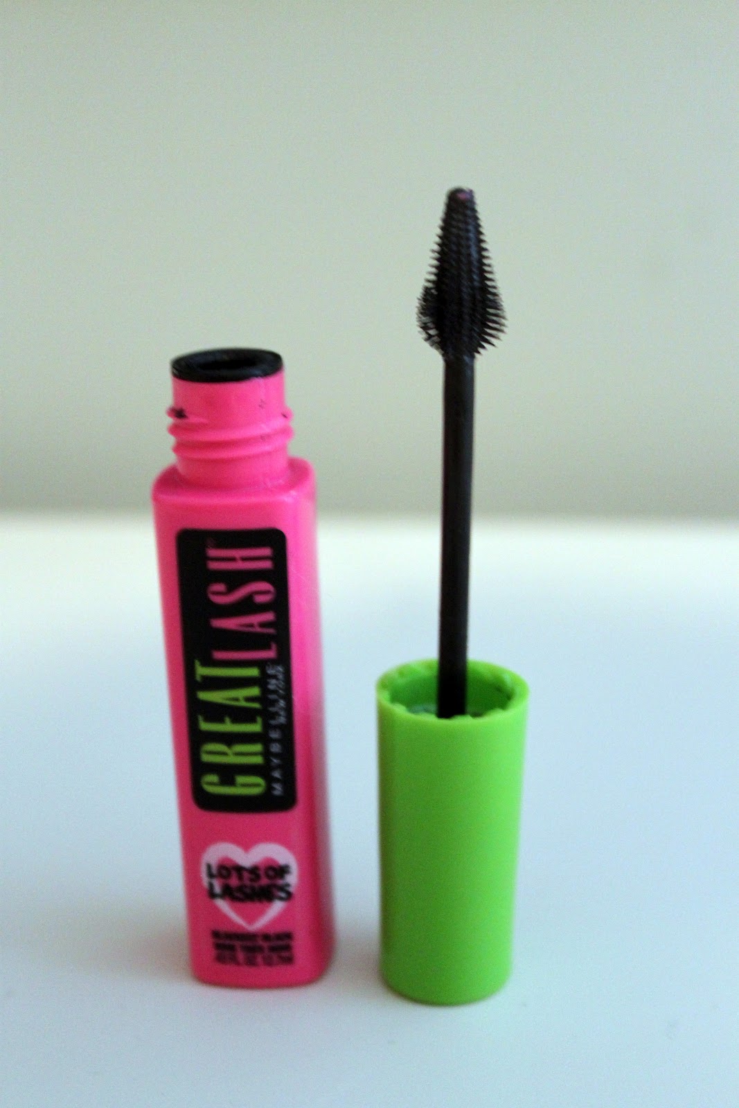 Perfectly Imperfect Beauty Maybelline Great Lash Lots of Lashes