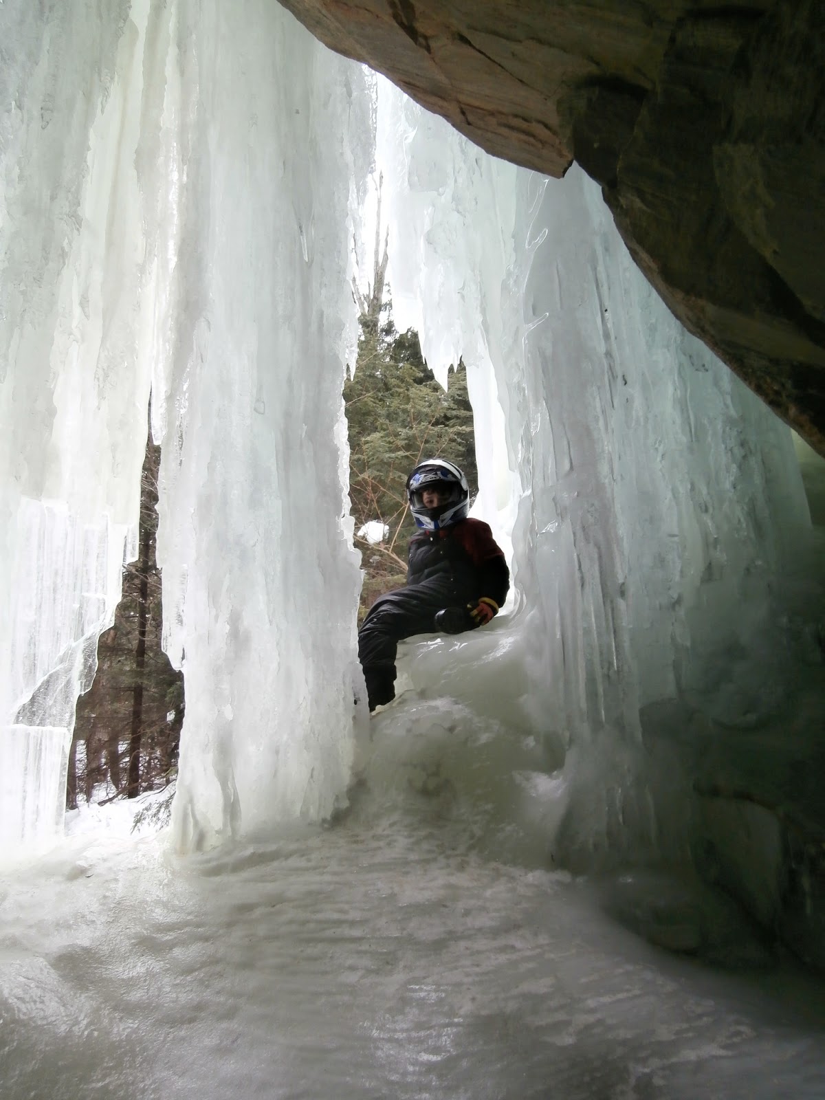 kids-winter-getaway-almaguin-area-near-muskoka-march-break-family