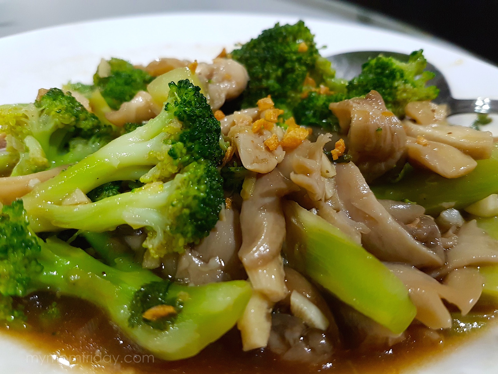 My MomFriday Sauteed Oyster Mushrooms and Broccoli