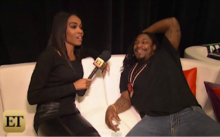 Marshawn Lynch C Just Lounging And Singing With Michelle Williams 