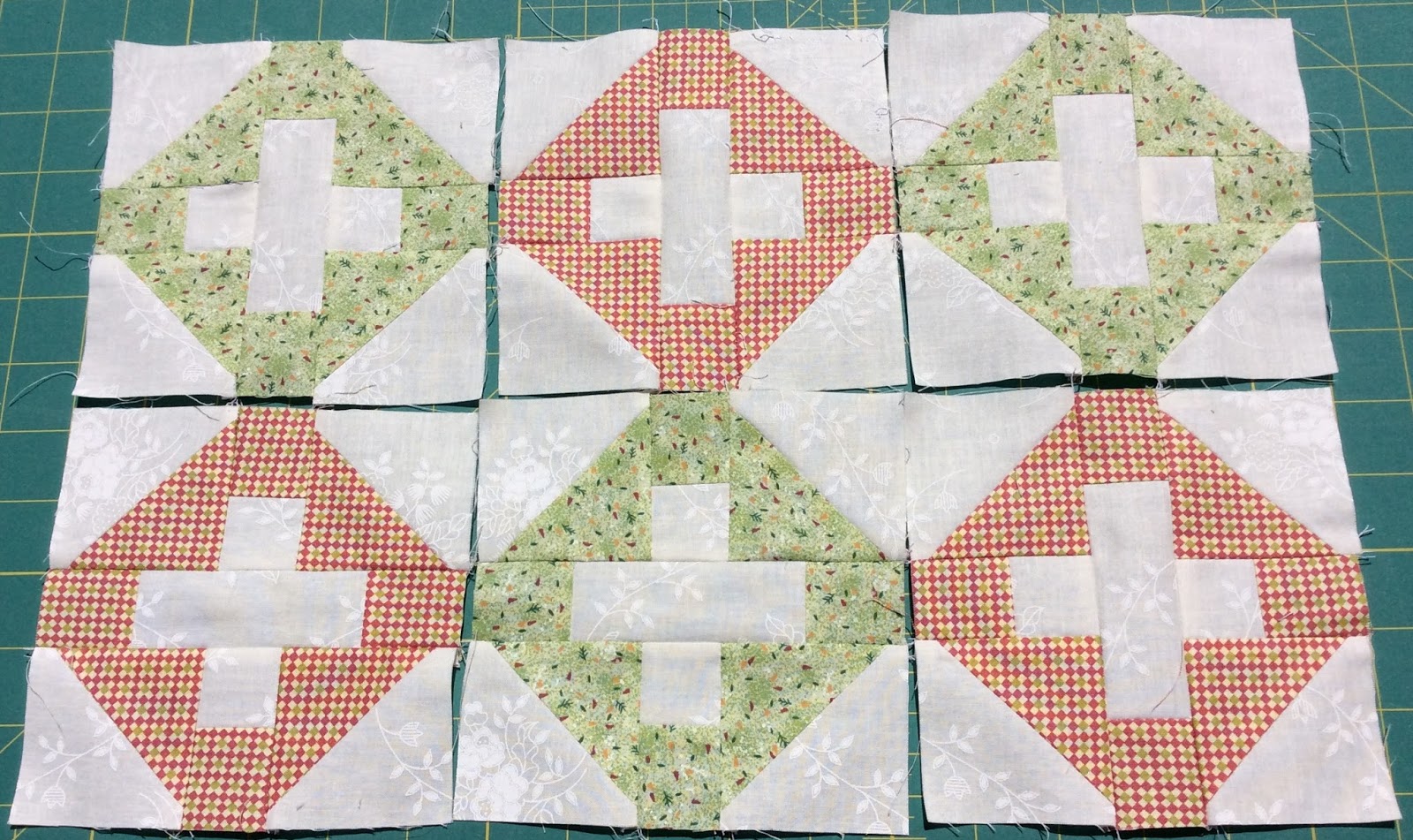 AlliKat Quilts Fat Quarter Shop 2017 Patchwork Quilt Along Fifth Month