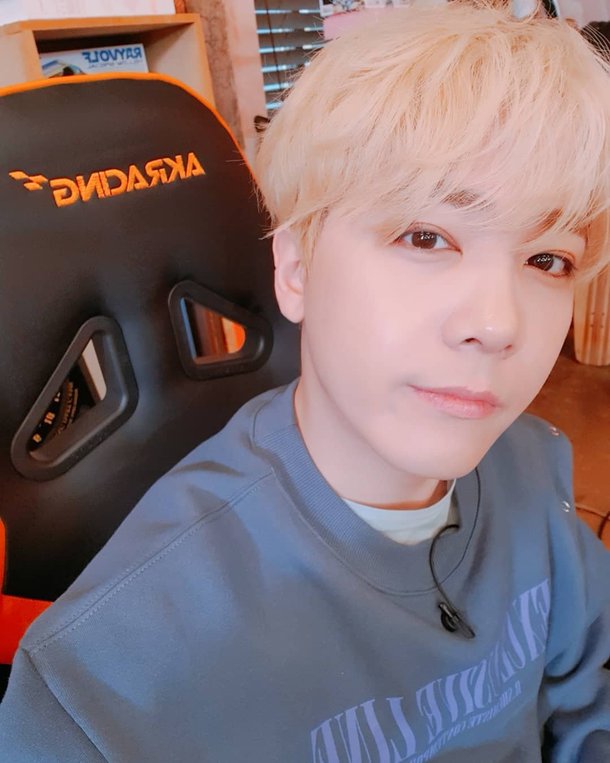 FNC removes Choi Jonghoon from FT Island and announces his retirement
