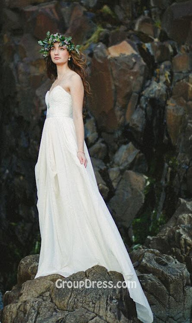 http://www.groupdress.com/beach-ivory-a-line-chiffon-strapless-sweetheart-summer-wedding-dress-1613.html