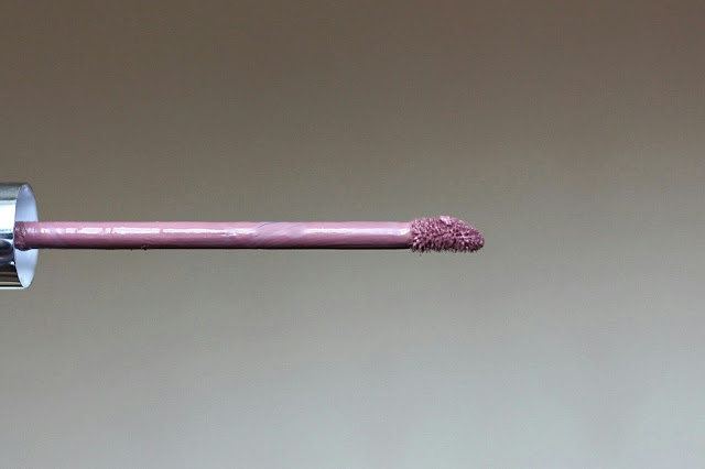 Colourpop ultra matte lip Lumiere 2 Colourpop ultra matte lip Lumiere 2