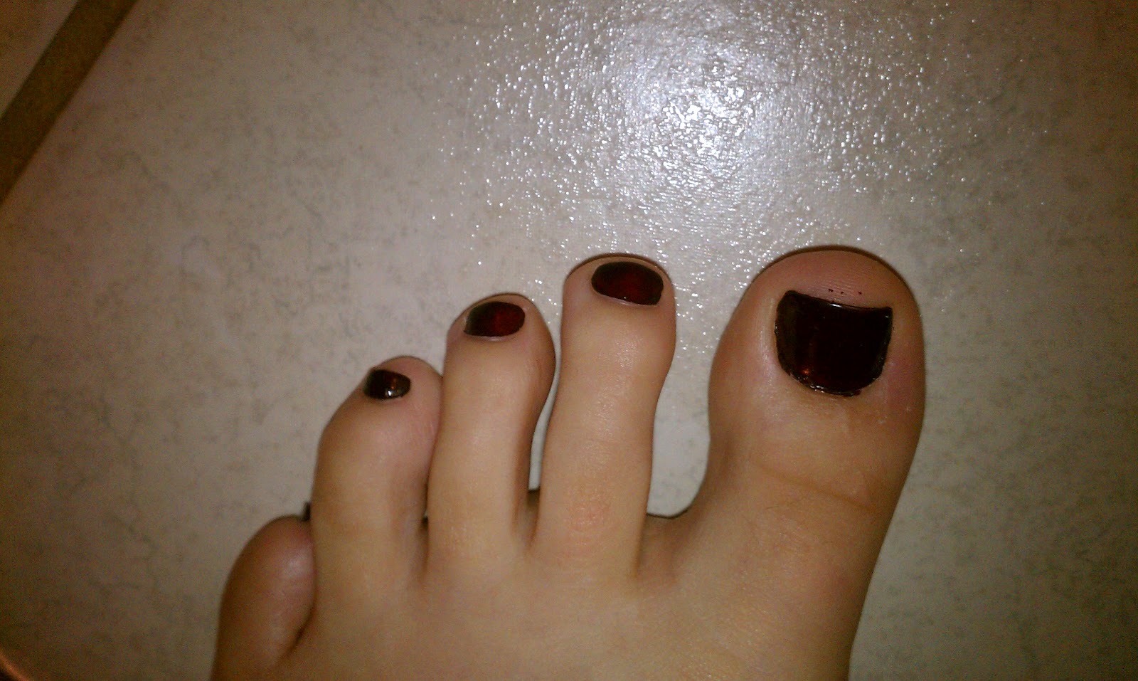 The Chronicles of Nat How I Paint My Toenails
