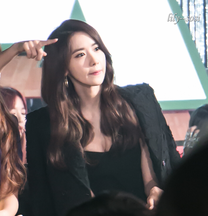 윤아 어제자 미모 | 인스티즈