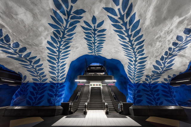 スウェーデンにある、まるで地獄の入り口と言われる地下鉄の謎 【art】　地下鉄中央駅 T-セントラーレン