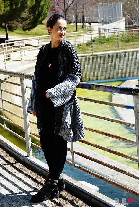 Outfit-cardigan-negro-gris-8