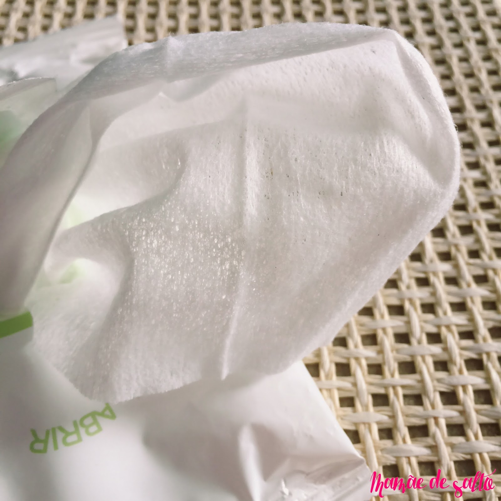 resenha lenço umedecido mamãe e bebê natura ... blog Mamãe de Salto