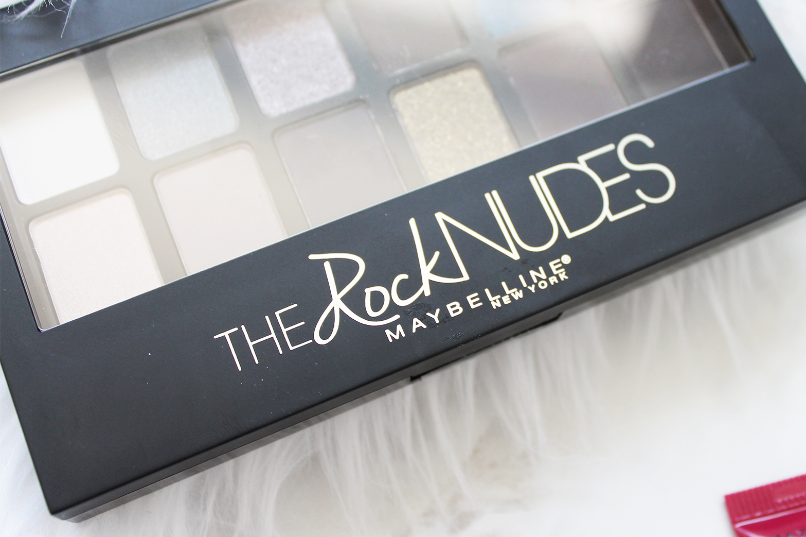 MAYBELLINE | The Rock Nudes Eyeshadow Palette - Review + Swatches - CassandraMyee