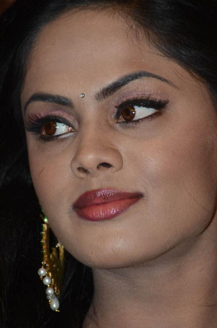 Kollywood Actress Karthika Nair Face Close Up Stills