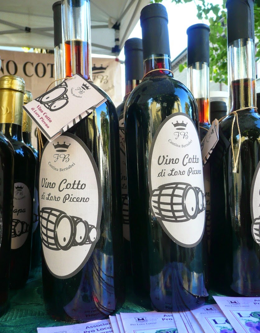 Vini di confine Vino Cotto Cantina Bernabei, Loro Piceno. Vini di confine Vino Cotto Cantina Bernabei, Loro Piceno.