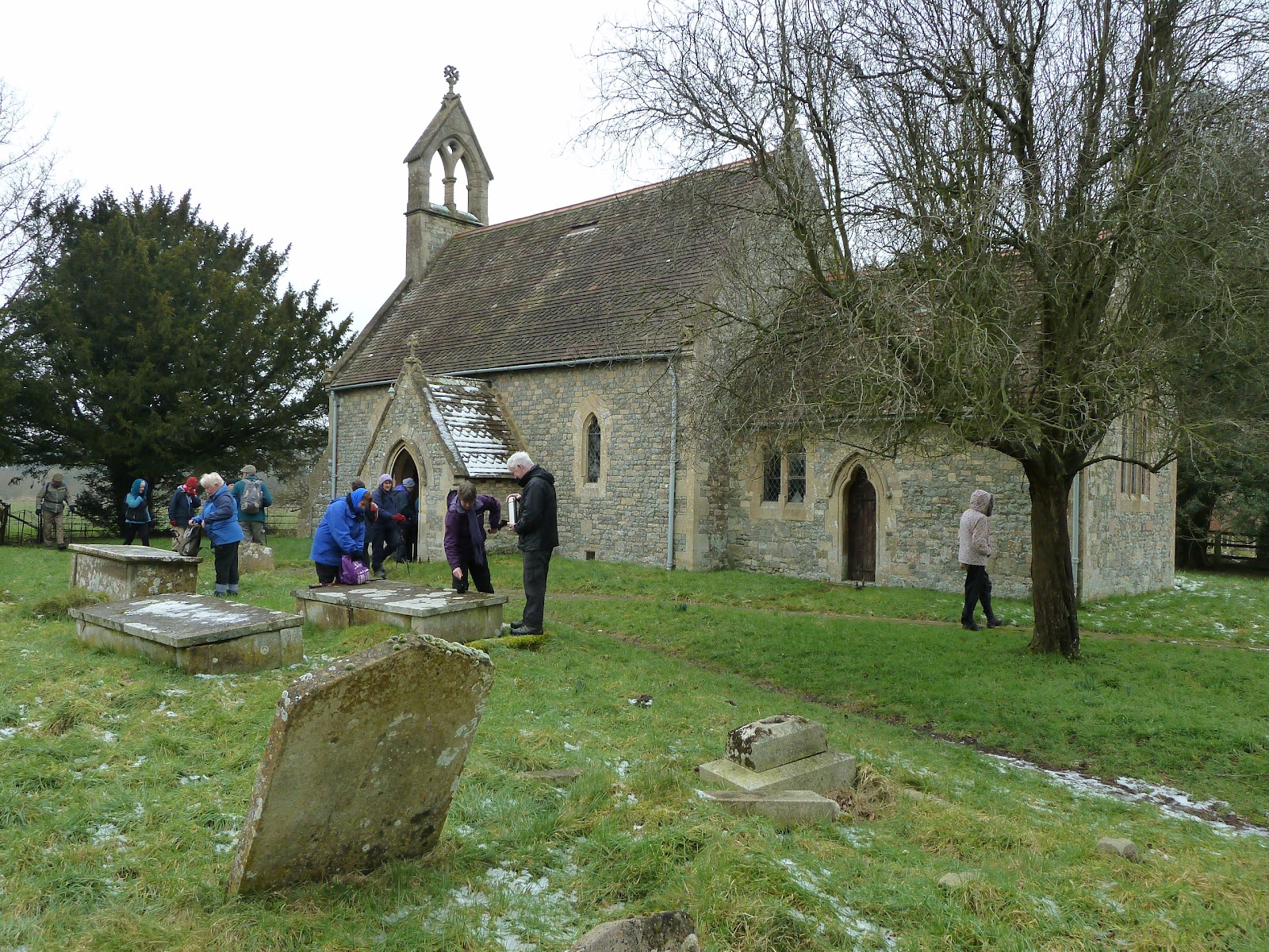 Devizes Days in Words and Pictures 2015: Four small Churches among the ...