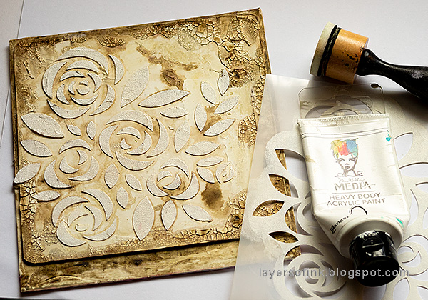 Layers of ink - Roses Mixed Media Panel Tutorial by Anna-Karin Evaldsson.