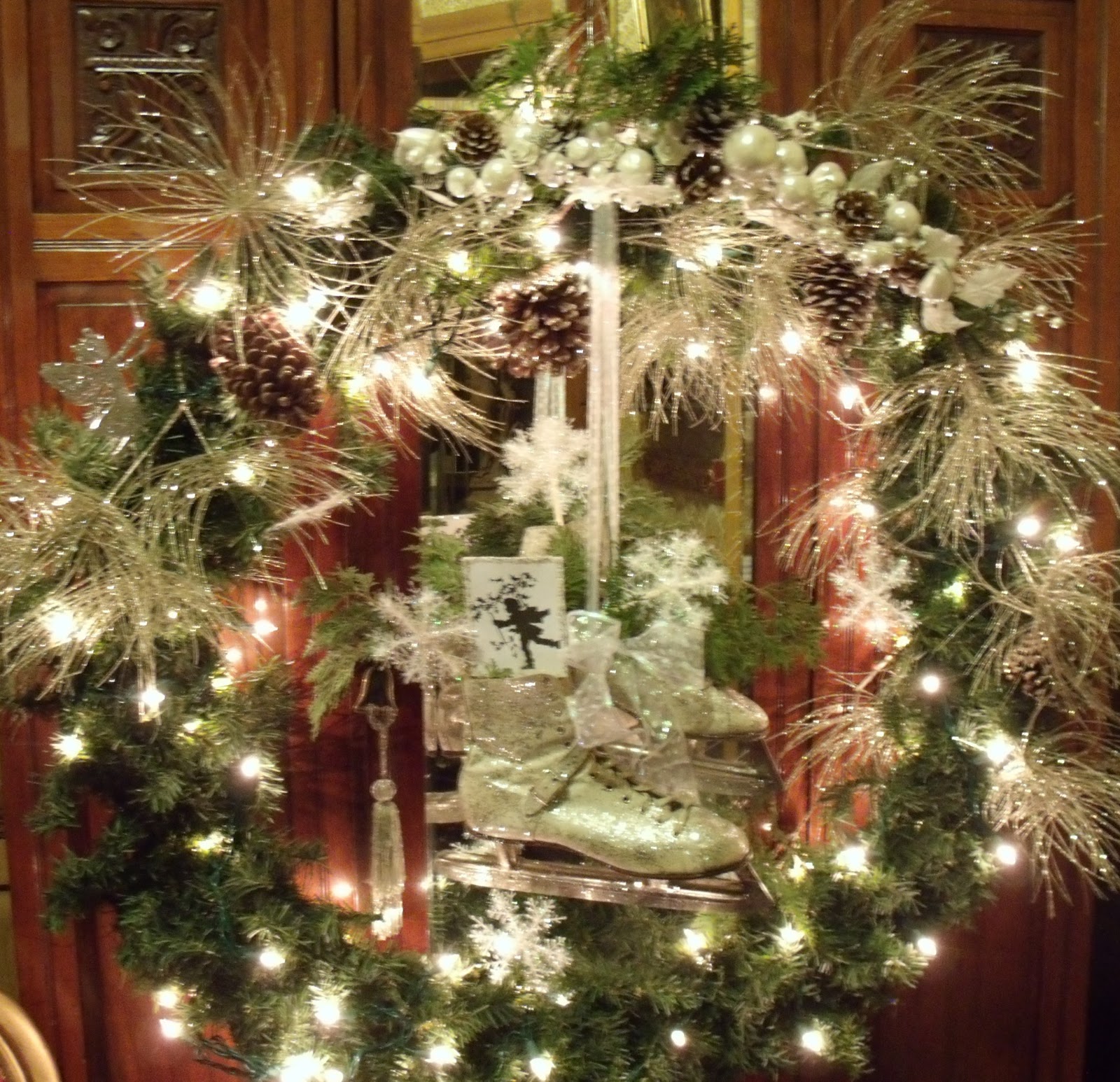 Pollyanna Reinvents Bargain Christmas Decor!