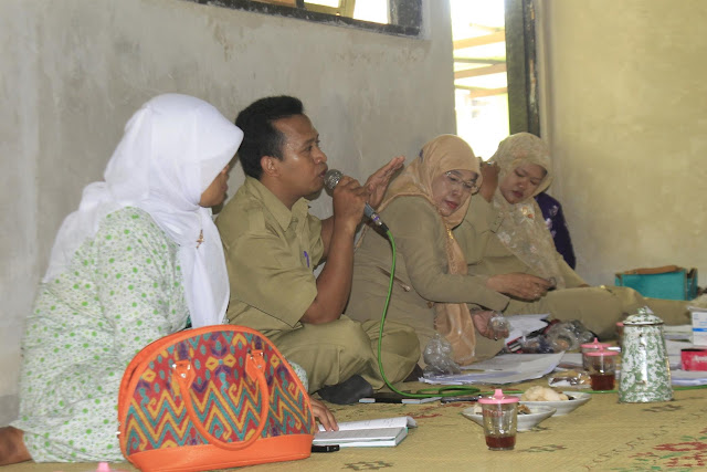 Bhabinkamtibmas hadiri pertemuan Kader Pos Yandu Desa Sendangsari di Dusun Benyo Sendangsari Pajangan
