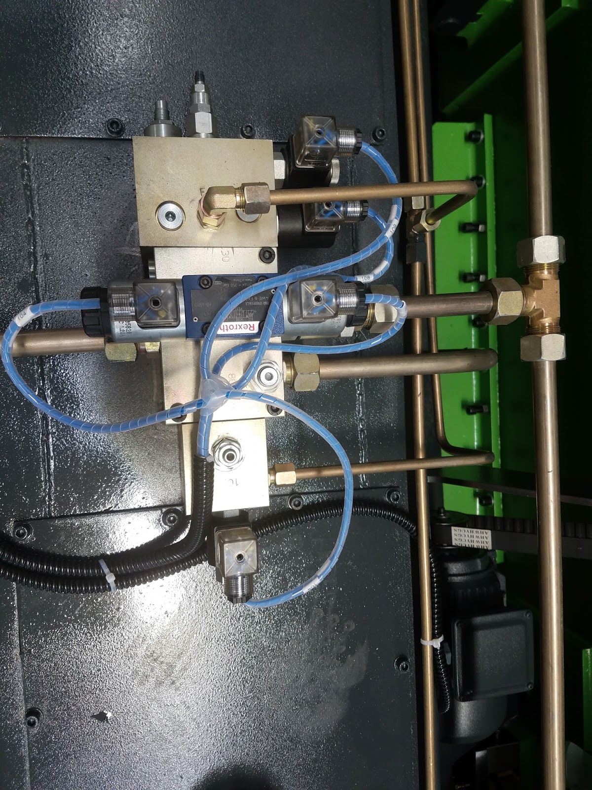 Hydraulic Press Brake Troubleshooting And Maintenance Gldma S Diary The Hydraulic Bender Will Inevitable To Have Some Problems Now We Introduce Solving Methods Regarding Normal