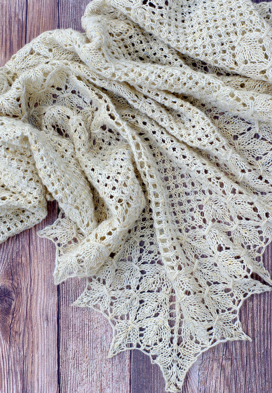 Loden Shawl - A Pattern by Irina Dmitrieva | Red Pepper Quilts 2015