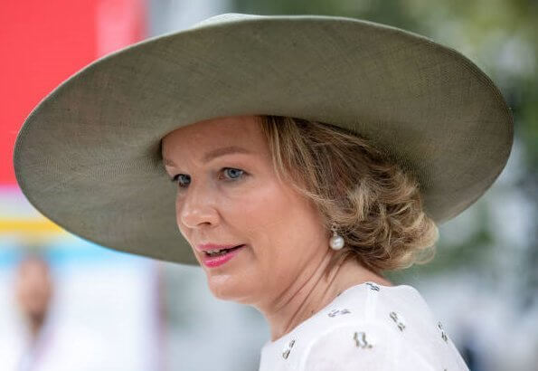 Queen-Mathilde-7.jpg