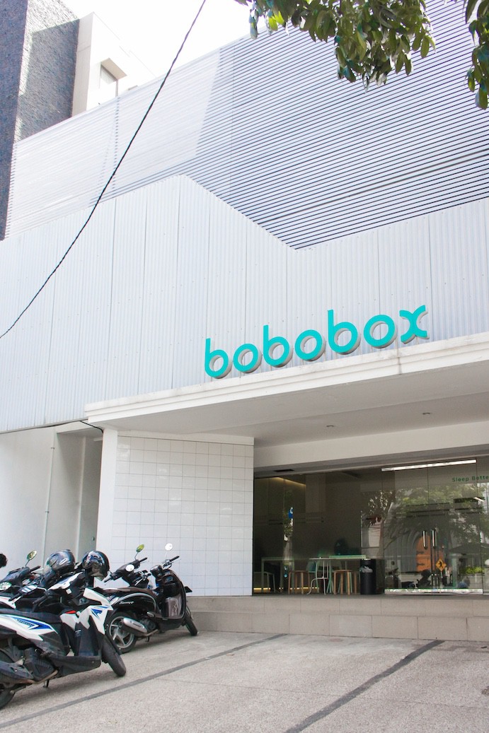 Bobobox Pods, Paskal: Hotel Kapsul Penuh Warna dan Instagramable di