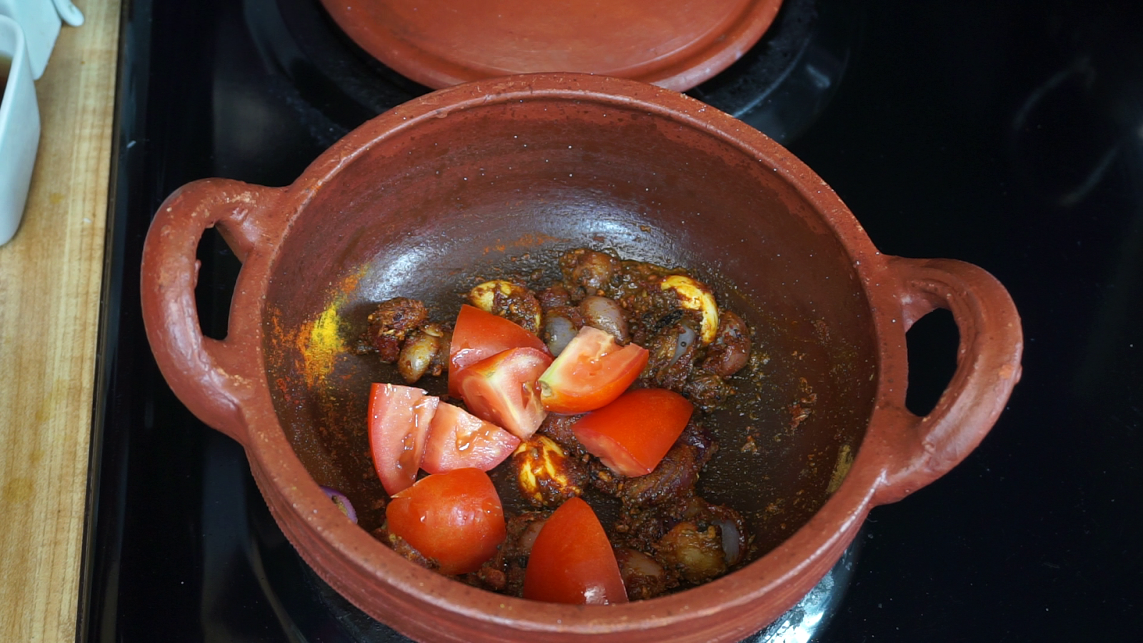 Anchovy Fish Curry / Nethili Meen Kulambu | Steffi's Recipes