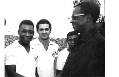 PELÉ PAROU A GUERRA