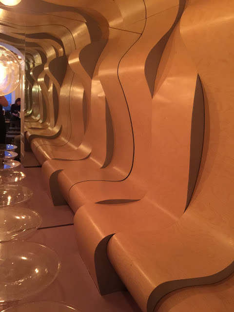 Sala do Mikkeller Bar que lembra o filme Laranja Mecânica Sala do Mikkeller Bar que lembra o filme Laranja Mecânica