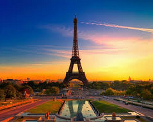 Objek Tempat Wisata Terkenal di Paris Populer Terbaik